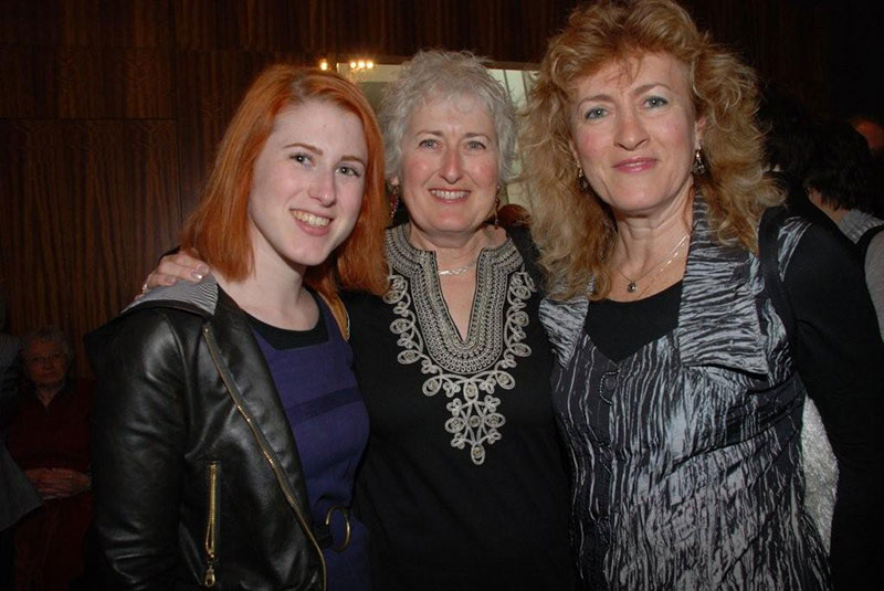 Regina’s daughter’s: Right to left: Esther Gordon, Fay Eichenbaum and Faye’s daughter Helen, at the opening of the “Spots of Light” exhibition, Australia 2009