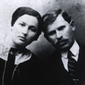 אטל, אחותו של מאיר האק, עם בעלה לייבל סובול. שניהם נרצחו באושוויץ ב-1942