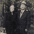 אסתר ואבא נוימן לאחר המלחמה, 1949