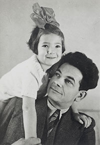 Dov Jurgrau and his daughter Ruth, the Netherlands, prewar