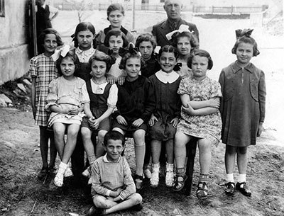 1st grade end-of-year photograph at the "Tarbut" school, Zborow, Poland, 1939, just before the outbreak of the war
