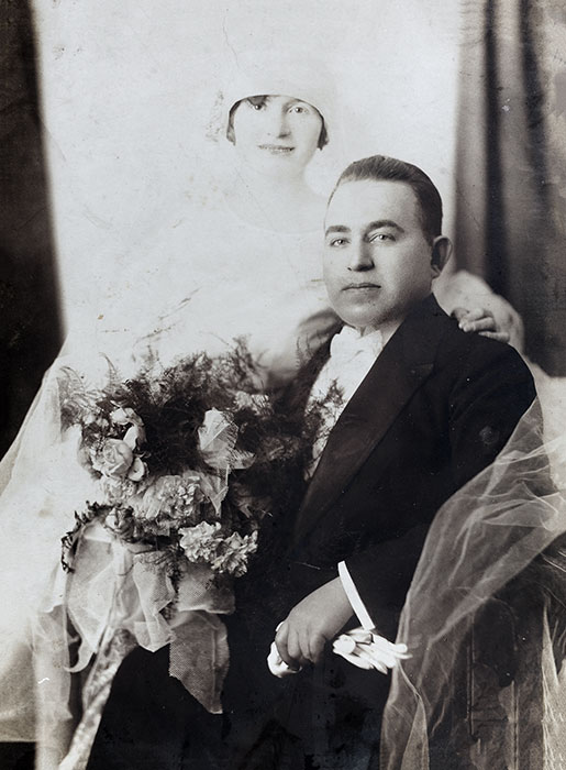 Chajim Ochsenhorn et Riwka Spiegel le jour de leur mariage, années 1920