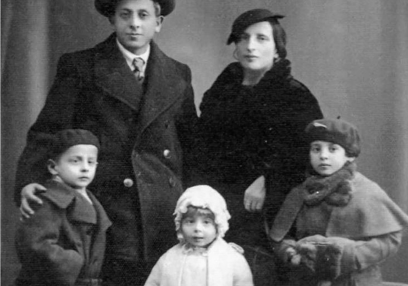 Herschel-Zvi and Mina Weinberg and their children Ida-Yehudit (from right), Malka and Philip-Yosef.  Suceava, Romania, 1935