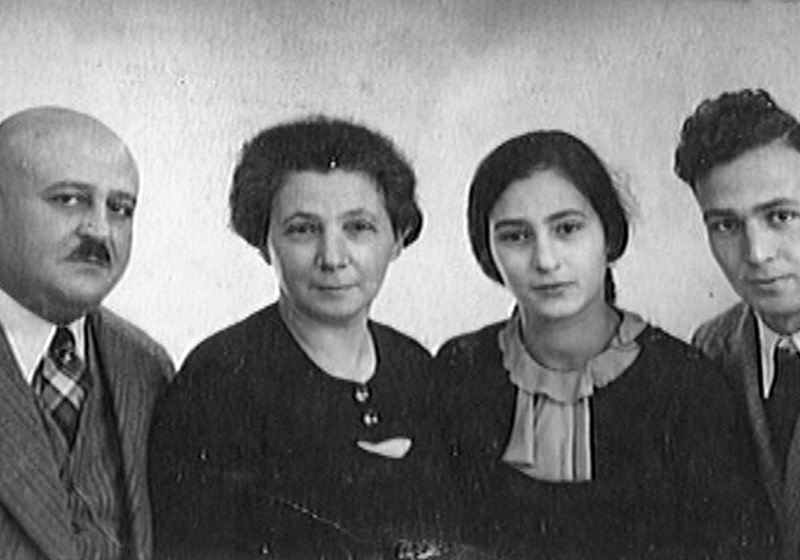 ליאון והלנה שטיפל וילדיהם אילזה ואריך (אליהו בן-יהודה), אמסטרדם, 1935