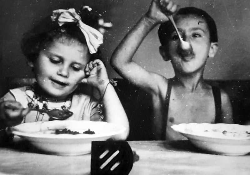 ילדים בכפר הנוער בדסק, הונגריה, אחרי המלחמה