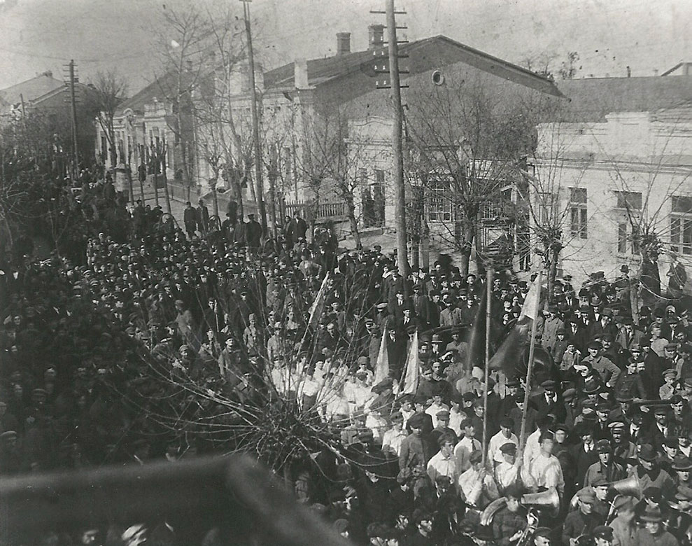 Bălţi, summer of 1921 – parade marking the opening of the JNF United Jewish Appeal, with the participation of Tyomkin, Dr. Schwartzman and Chaim Greenberg