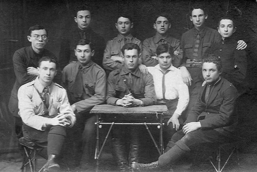 The "Aryeh" (Lion) group of Hashomer Hatzair in Bălţi, 3 February 1923. Center – the counselor, Merenfeld. Standing, left – Grisha Staroska, one of the founders of Maccabi and Has (Lion) homer Hatzair in Bălţi; third from right, Fayvel Lifshitz.