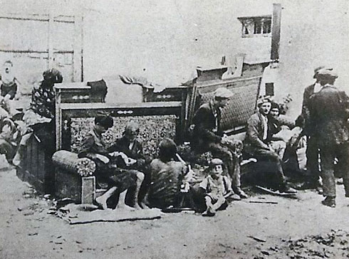 Bălţi, July 1941. Jews assembled in the courtyard of the Moldova Bank