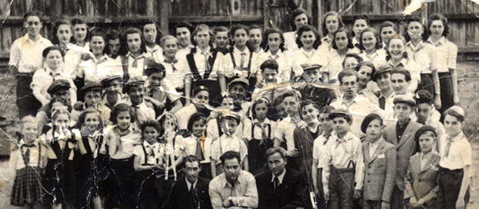 Members of the Bnei Akiva youth movement. Bratislava, 1945