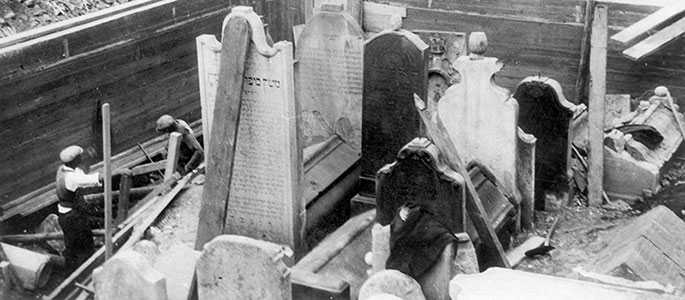 Bratislava, 1942: the burial plot of the Chatam Sofer, which remained intact in the old Jewish cemetery after its desecration and destruction.