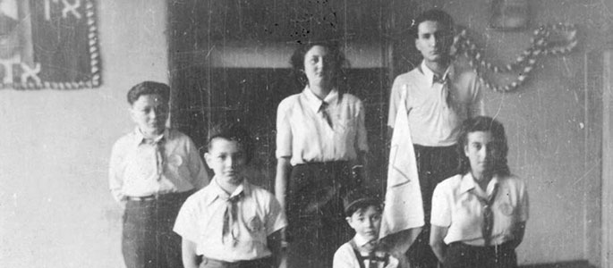 Child survivors in the Bnei Akiva dormitories