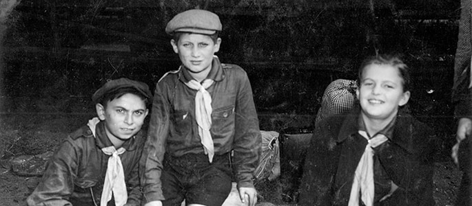 Three child survivors of the Holocaust, about to board a train along the route of the Bricha. Czechoslovakia