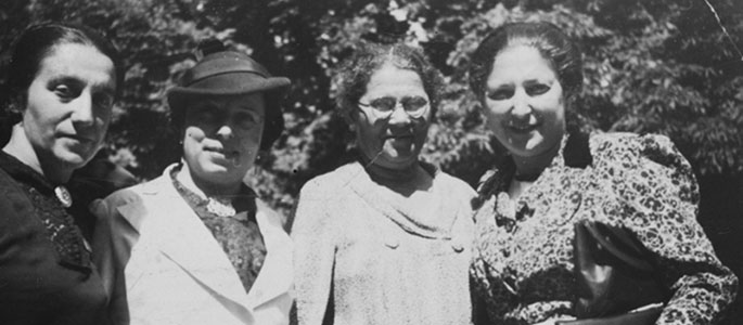 Women activists of WIZO in Bratislava, before the war. On the left, Beatte Hartvig, with Gisi Fleischmann at her side