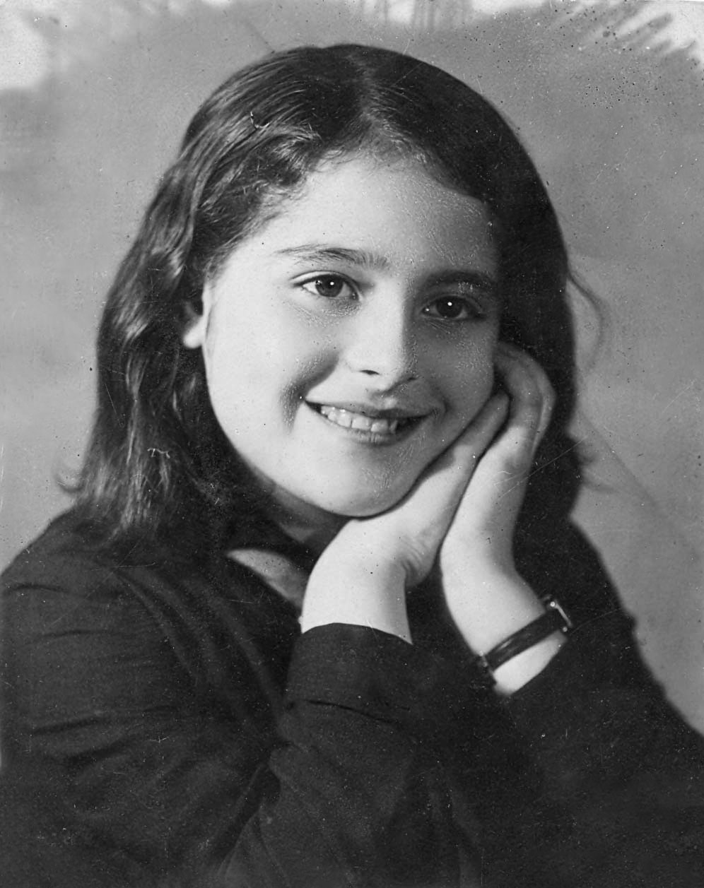 Anyuta Lifshitz was born in Kiev, Ukraine, in 1928. She was murdered in September 1941 at Babi Yar.