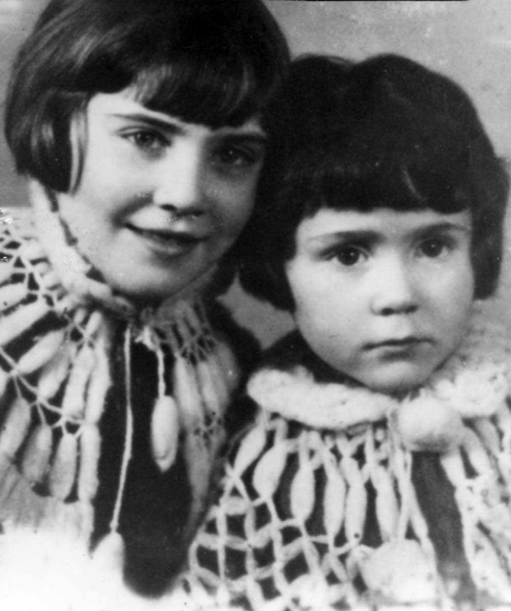 Rakhel Shkolnik was born in Kiev, Ukraine, in 1926. She was murdered in 1941 at Babi Yar.