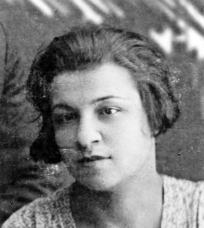 Klara Lisyanskaya was born in Kiev, Ukraine in 1917. She was murdered in September 1941 at Babi Yar.