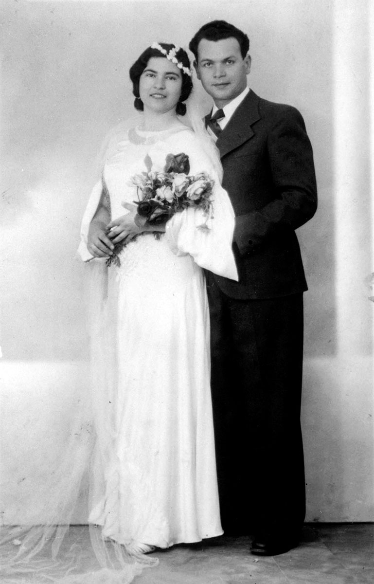 Mois and Sol Navon on their wedding day