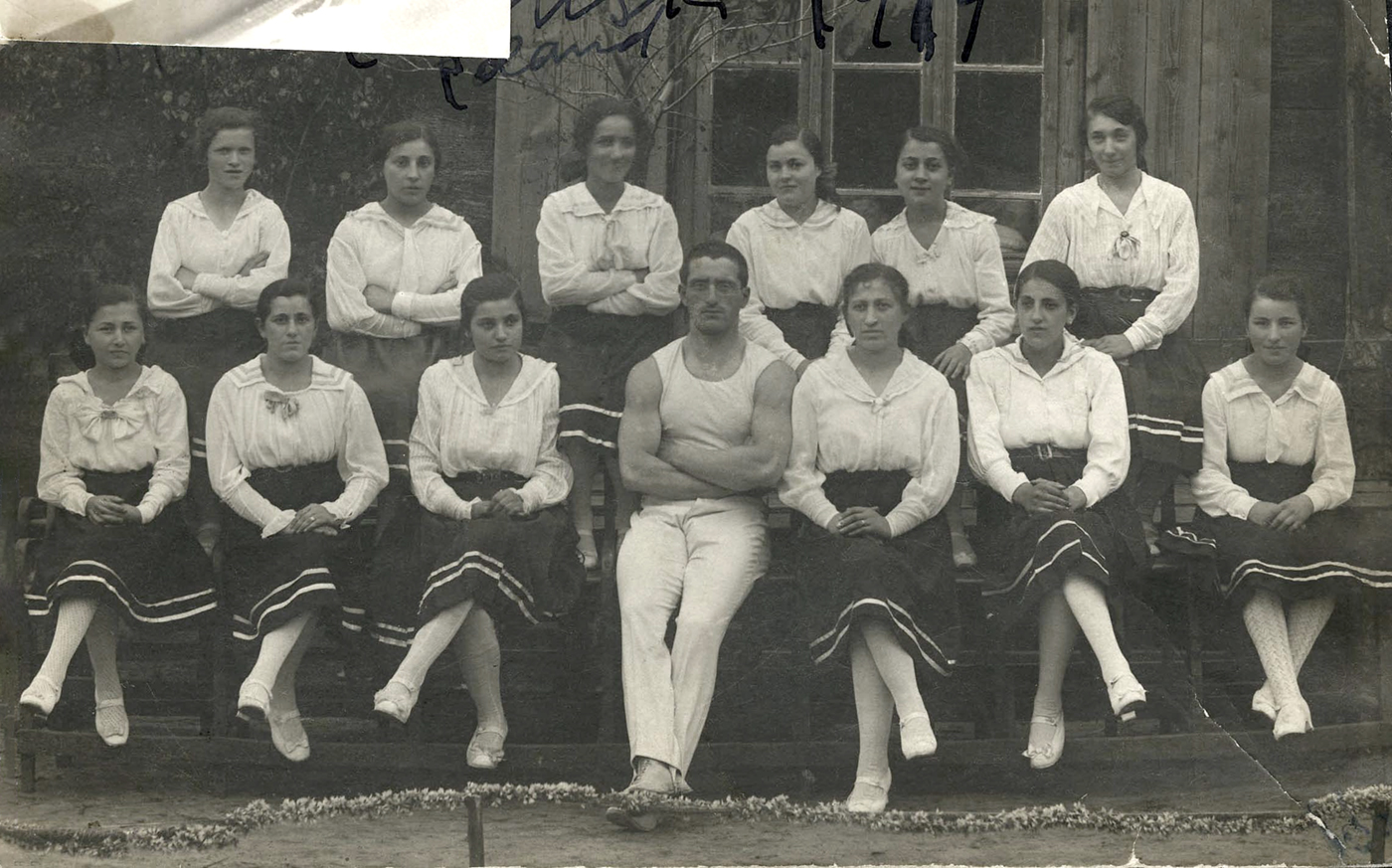 "Hamaccabi Hatzair" [young Maccabi] in Plonsk, 1919