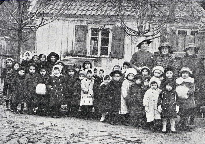 The first Jewish kindergarten in Plonsk
