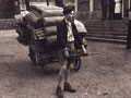 22–25 באפריל 1942, וולטר פשנבך בן ה-15 שהיה בקבוצת עבודה של יהודים שעזרה לשאת את מטען המגורשים. פשנבך גורש מווירצבורג ב-23 בספטמבר 1942 לטרזין והוא מהבודדים ששרדו