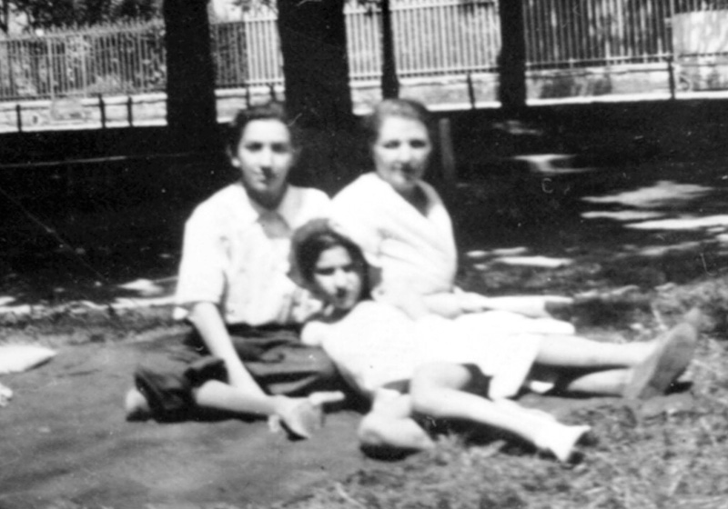 Rivka Gryn, her son Tony and her daughter Alice