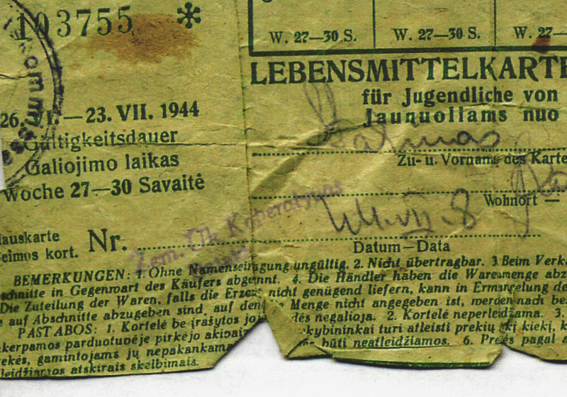 תלושי מזון על שם סטלינס בניוס (Stalinas Benius) שהונפקו עבור בנימין אברמוביץ, יליד 1941, שוולי, ליטא. 8 ביולי 1944