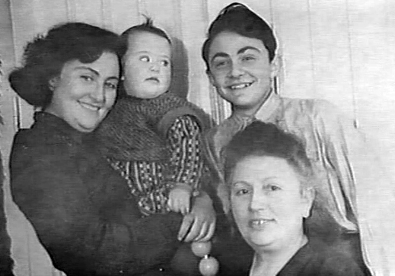 The Abramovich family, Vilna, 1951