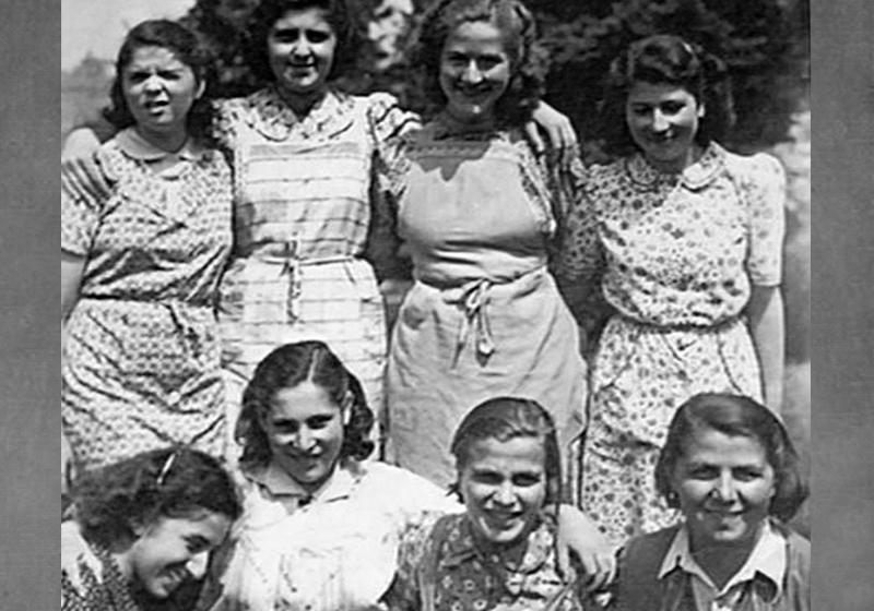 קבוצת בנות בבית הילדים בהיידן, שווייץ, שנות הארבעים