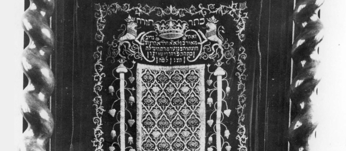 Torah Ark in the synagogue in Ansbach, Germany, 1927