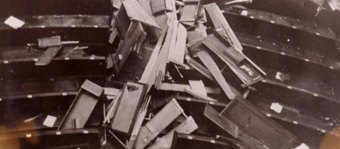 ההרס בתוך בית הכנסת הגדול שטאט-טמפל (Stadttempel) בווינה שחולל במהלך פוגרום ליל הבדולח, 10-9 בנובמבר 1938
