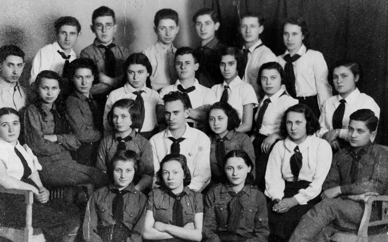 Members of the Hashomer Hatzair youth movement in Sosnowiec before the war