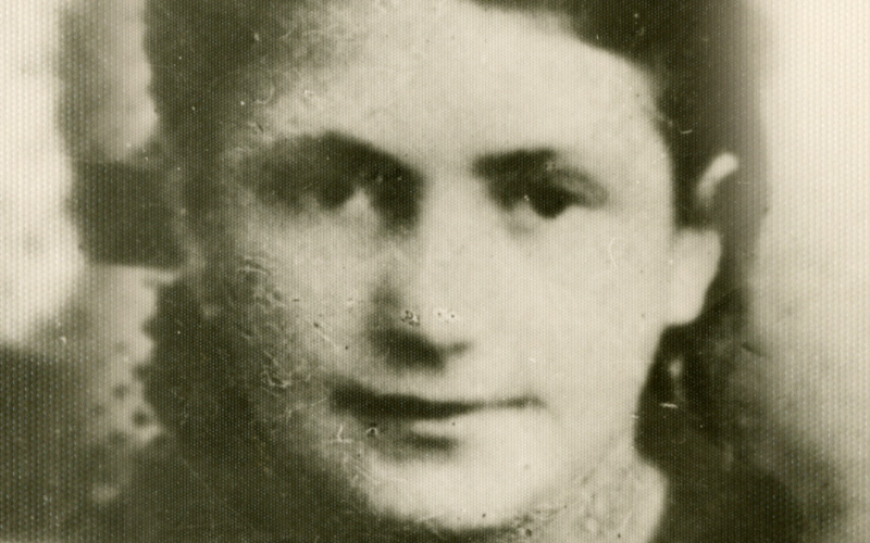 רסיה, בתם של סוניה לבית ברבקוב ויחזקאל (חוצ'ה) ברקמן, לפני המלחמה