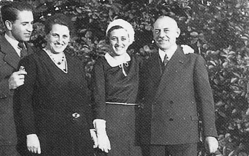 Eugen and Anne Meininger with their daughter Hilde (hugging her father) and their son-in-law Dr. Robert Garti