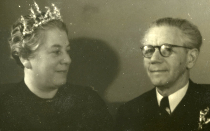 Erna and Arnold Korn celebrate their silver wedding anniversary. Berlin, 1938