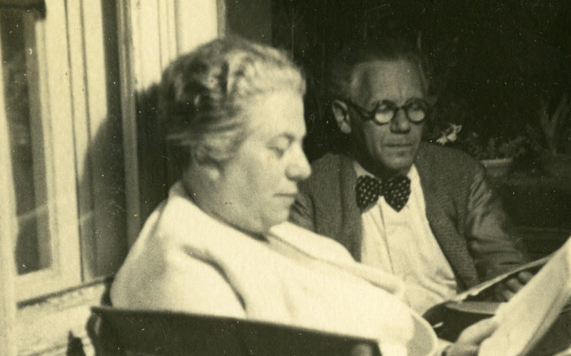 Erna and Arnold Korn in their Berlin home, 1930s