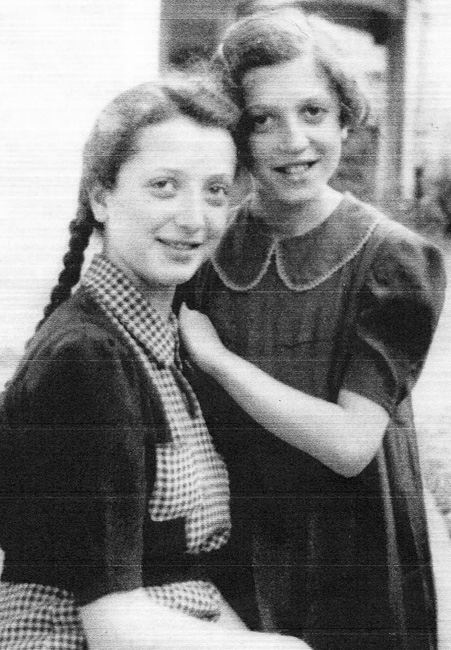 האחיות ארנה-חנה (משמאל) ומרים שפירר