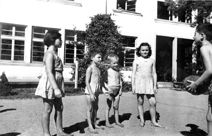In the home in Otwock the children had numerous activities that included sport, playing games, theater and social events. These activities filled their days and helped them deal with the painful memories of their experiences during the Holocaust