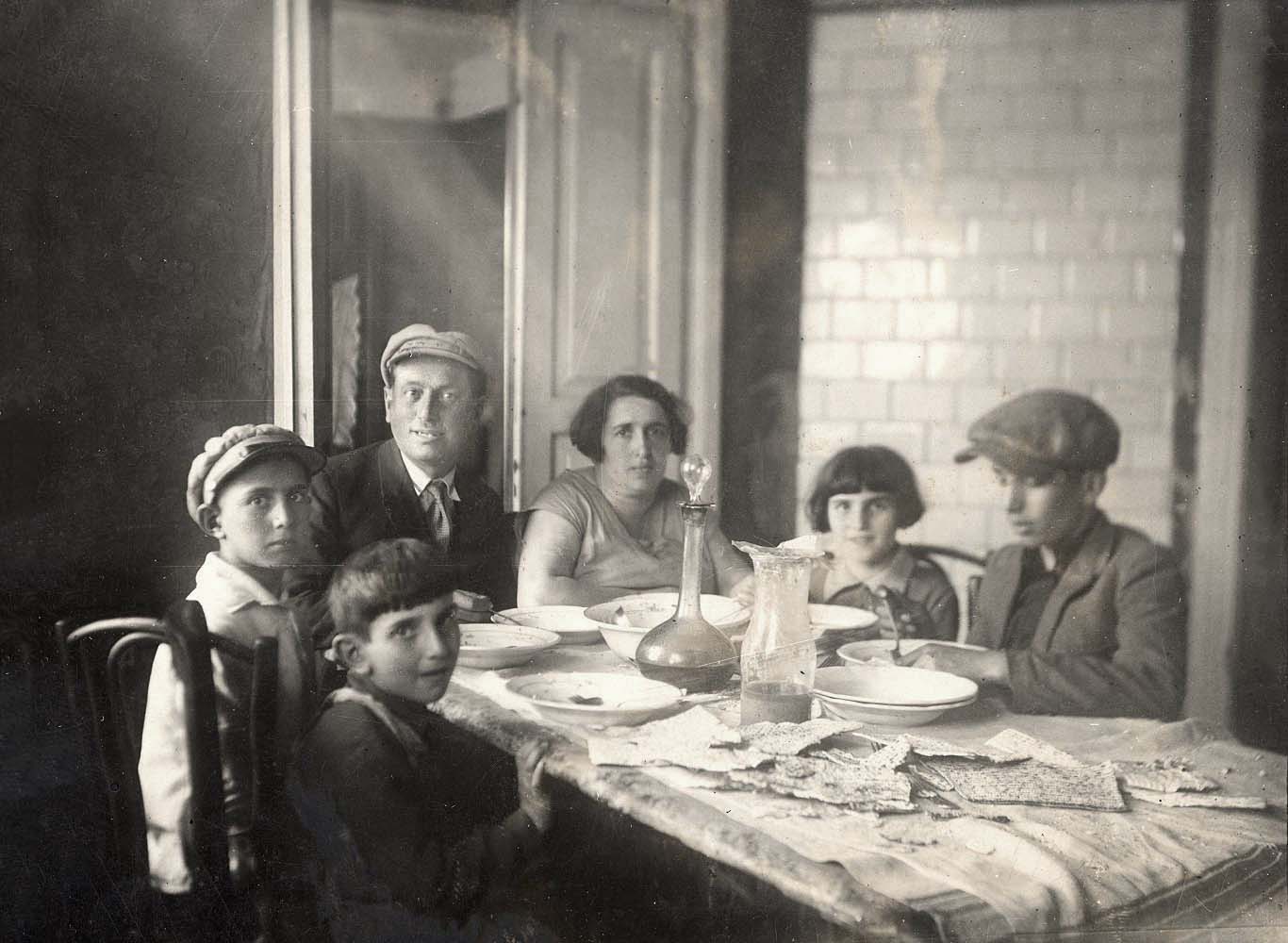 Rachel and Yitzhak Gachtmann's family on Passover, Janov, Poland, Prewar