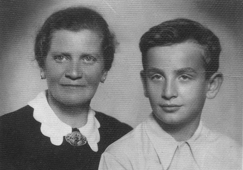 Devora Koch and Shmuel Grau in Czernowitz, Romania, 1943
