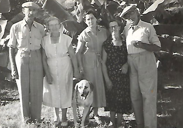 Ignac Weiss with his family, Moshav Kidron, 1951