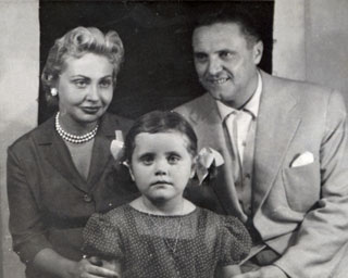 Юдит, Жарко и Дина Долинар, 1957 г.