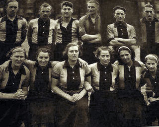 Philip Visschoonmaker (fila de atrás, segundo de la derecha) con el equipo en el cual jugaba