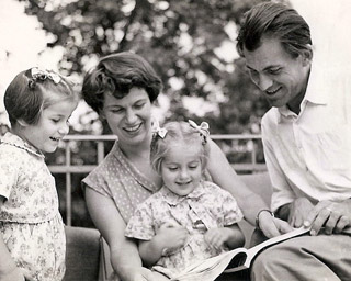 Éva Veress (Deák) with her husband Paul Veress and their daughters Fruzsina and Anna. August 2, 1953