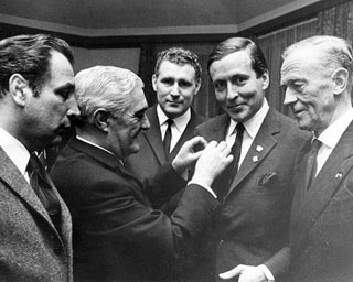 From left to right: Harry de Wolf, Anthonie P.W. Wetemans, Jaap Valerius (Sport Official), H.R.H. Prince Claus of the Netherlands, Hans Teengs Gerritsen, Vice-President  of the Olympic Committee