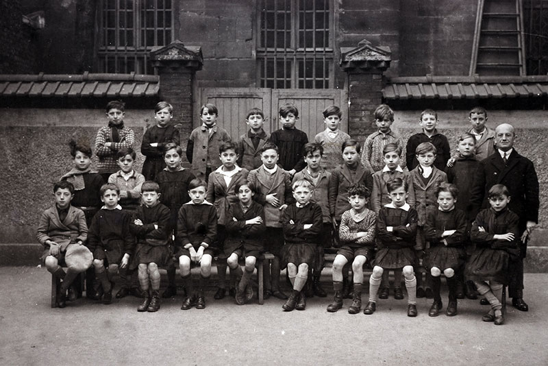 Joseph Migneret with his class, 1934