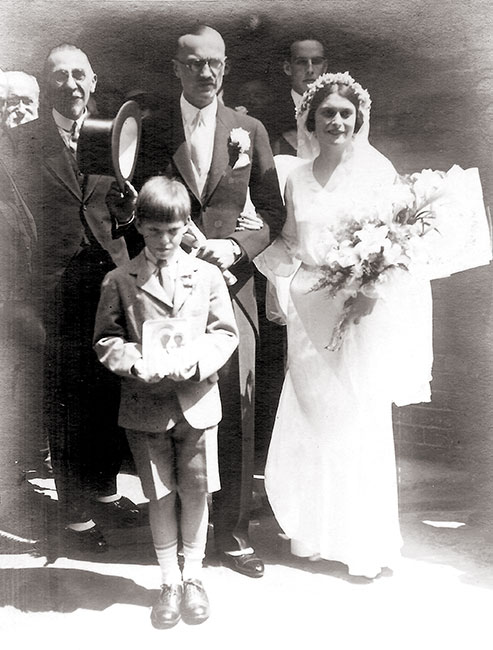 Sofka's wedding to Leo Zinovieff, 1931