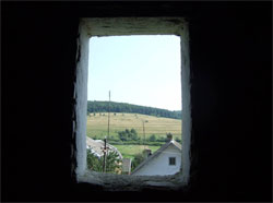 La ventana del ático fotografiada por Hoffmann cuando visitó Uniow