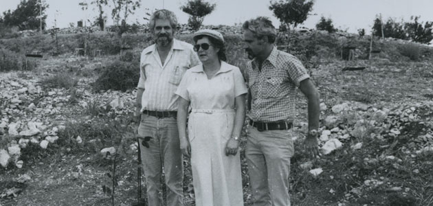 The planting of a tree in honor of the Roslans, Yad Vashem, 21 April 1981