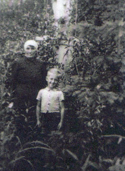 Shmuel Ludwik Wiesiu mit Maria Walewska, während des Krieges