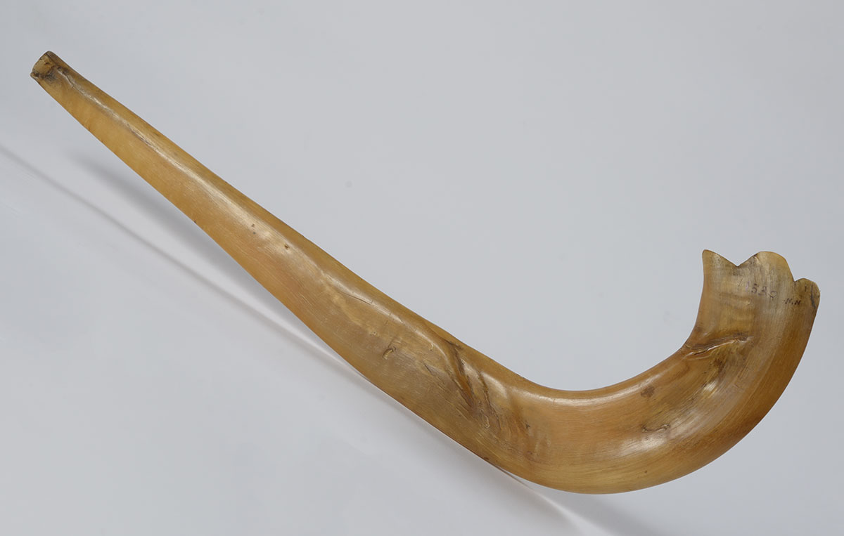 Chofar (corne de bélier) fabriqué dans des conditions périlleuses dans le camp de travaux forcés de Skarzysko-Kamienna en Pologne en 1943